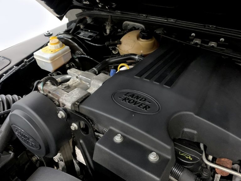 Land Rover 90 Engine 2013 Land Rover Defender 90 2.2 TDCi - Stone Cold Classics