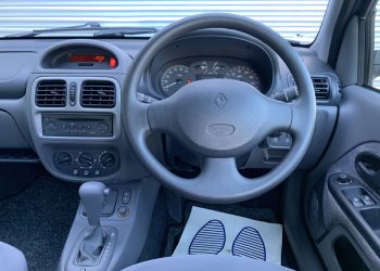 2000 Renault Clio Etoile-interior12