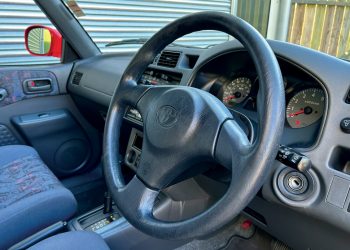 1999 Toyota RAV4 GX-interior1