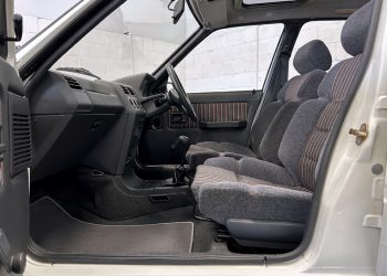 1989Peugeot205GT-interior2
