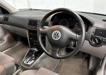 2001 VW Golf-interior1