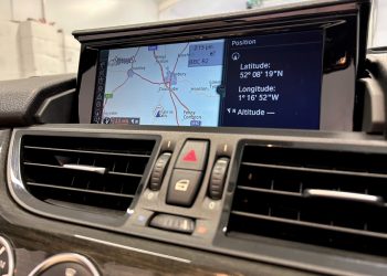 2013 BMW Z$ Sport-interior2