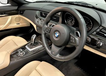 2013 BMW Z$ Sport-interior4