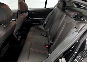 2015-BMW-118i-interior10