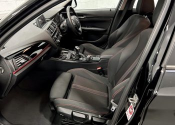2015-BMW-118i-interior15