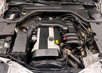 MercedesS320_engine2