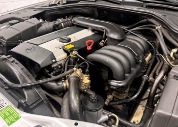 MercedesS320_engine4