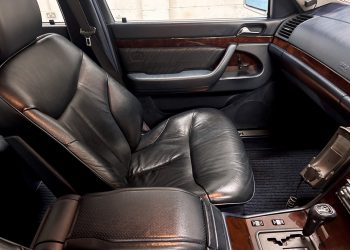 MercedesS320_interior19