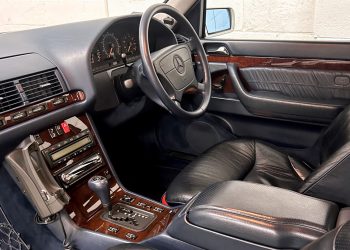 MercedesS320_interior5