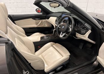 2009 BMW Z4_interior1