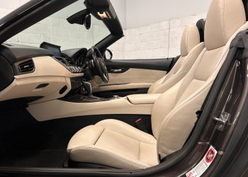 2009 BMW Z4_interior6