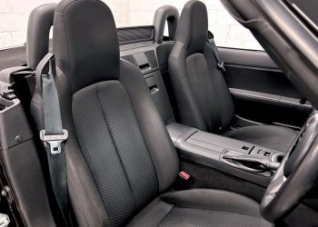 Mazda MX5_interior