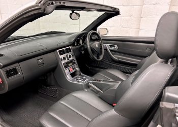 2003MercedesSLK200_interior10