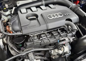 AudiTT_engine1