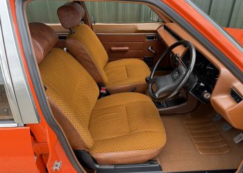 Chrysler_Apline_interior4