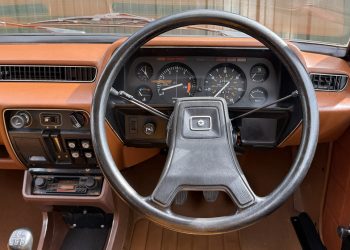 Chrysler_Apline_interior_detail1a