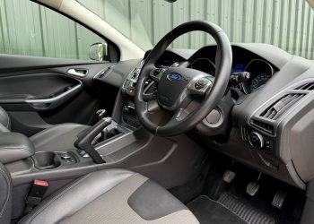 Ford_Focus_interior1a Ford_Focus_interior1a