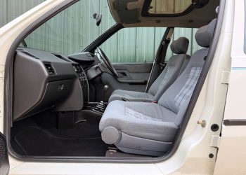 1990CitroenBXStTropez_interior19