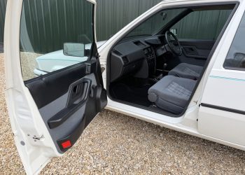 1990CitroenBXStTropez_interior8
