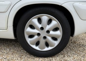 2000CitroenXantia_wheel1
