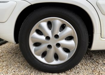 2000CitroenXantia_wheel4