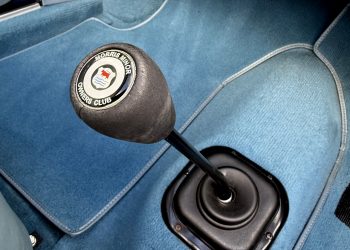 1965MorrisMinor_interior19