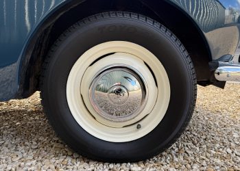 1965MorrisMinor_wheel2