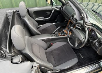 1998MazdaMX5_interior_2 1998MazdaMX5_interior_2