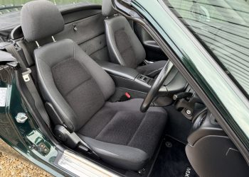 1998MazdaMX5_interior_4 1998MazdaMX5_interior_4