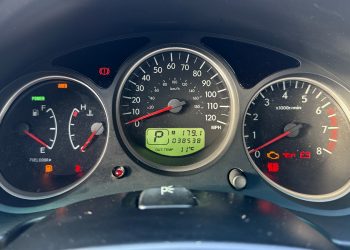 2005 Subaru Forester_intDetail3