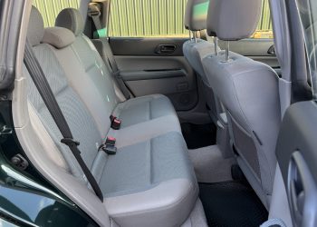 2005 Subaru Forester_interior11