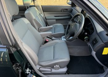 2005 Subaru Forester_interior7