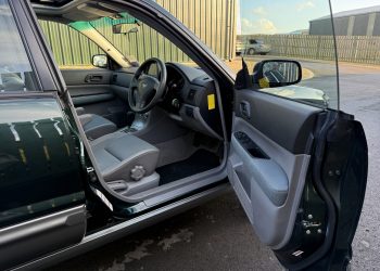 2005 Subaru Forester_interior8