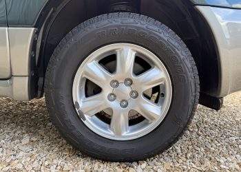 2005 Subaru Forester_wheel4