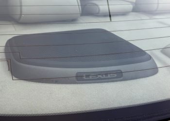 LexusIS200_interior-detail1 LexusIS200_interior-detail1