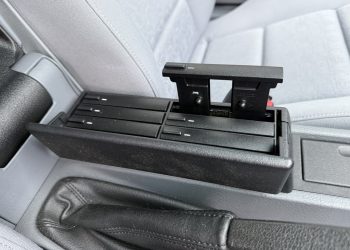 BMW318iS_interiordetail2 BMW318iS_interiordetail2