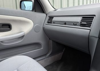 BMW318iS_interiordetail3 BMW318iS_interiordetail3