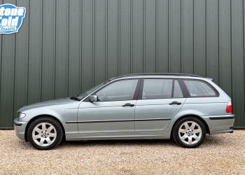 BMW318iTouring_body5