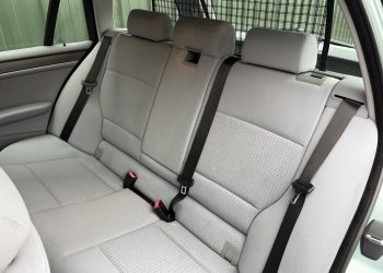 BMW318iTouring_interior13