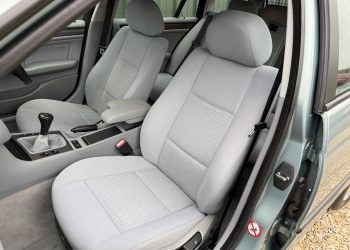 BMW318iTouring_interior18