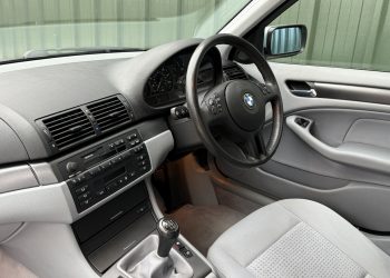 BMW318iTouring_interior3