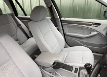 BMW318iTouring_interior8