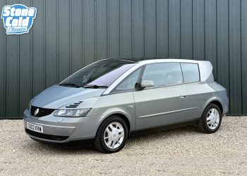 RenaultAvantime_body2