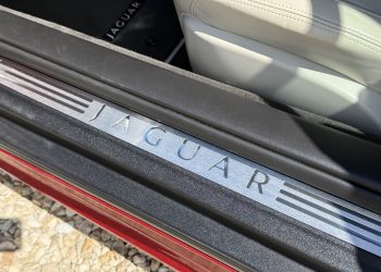 JaguarXKR_interiordetail8 JaguarXKR_interiordetail8