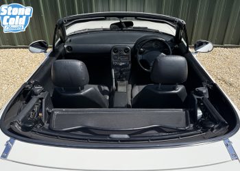 MazdaMX5_interior1 MazdaMX5_interior1