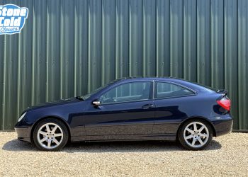 2002 Mercedes C230_Body4