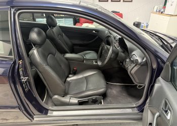 2002 Mercedes C230_interior5 2002 Mercedes C230_interior5