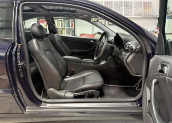 2002 Mercedes C230_interior6 2002 Mercedes C230_interior6