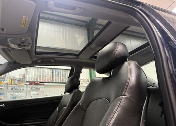 2002 Mercedes C230_interiorDetail2 2002 Mercedes C230_interiorDetail2