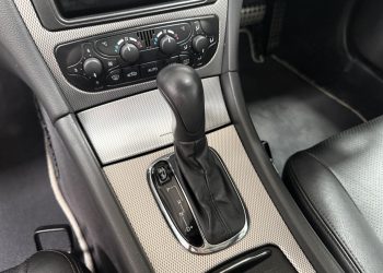 2002 Mercedes C230_interiorDetail3 2002 Mercedes C230_interiorDetail3
